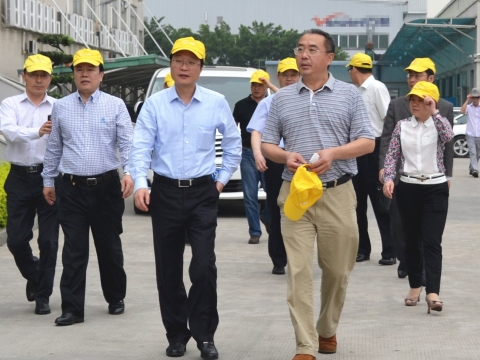 蕪湖市市長(cháng)潘朝暉一行蒞臨順威參觀(guān)考察
